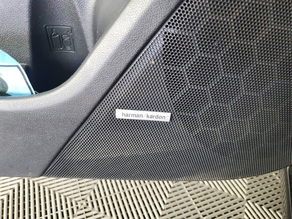 Used 2017 Subaru Impreza 2.0i Limited image 29