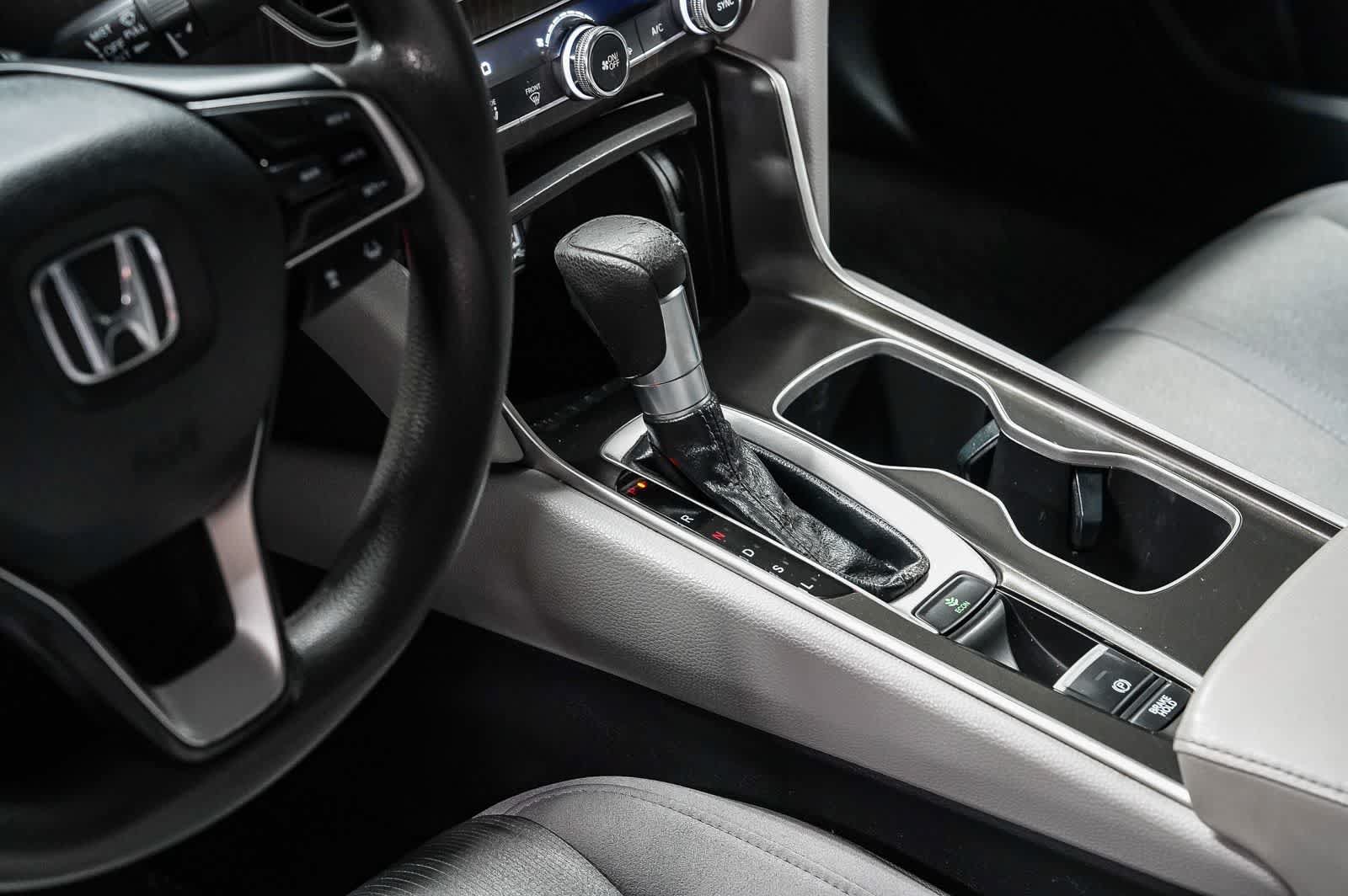 Used 2018 Honda Accord EX image 24