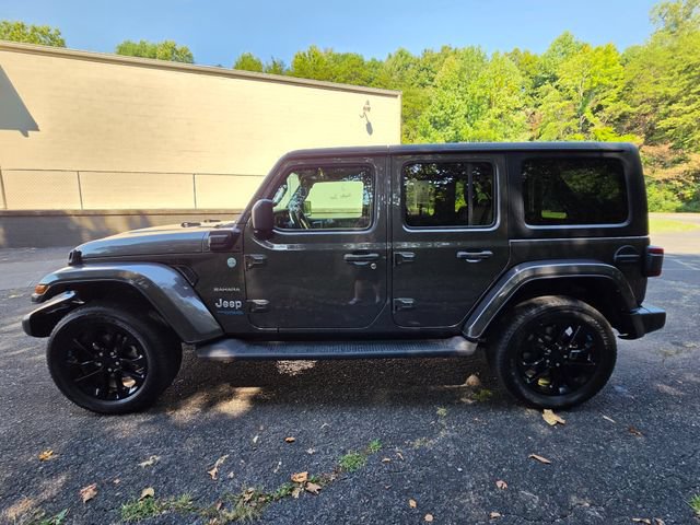 Used 2022 Jeep Wrangler Unlimited Sahara w/ Cold Weather Group AWD/4WD image 11