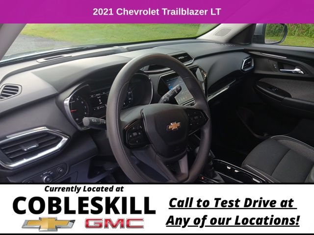 Used 2021 Chevrolet TrailBlazer LT w/ Convenience Package AWD/4WD image 17