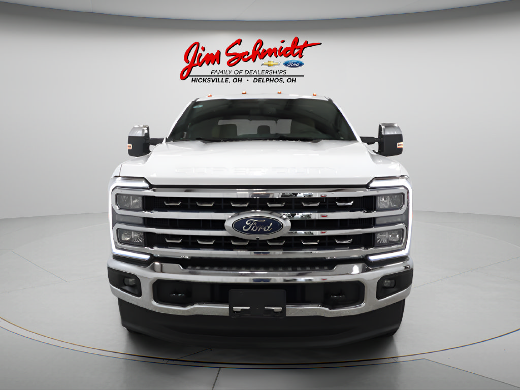 Used 2025 Ford F250 Lariat AWD/4WD image 3