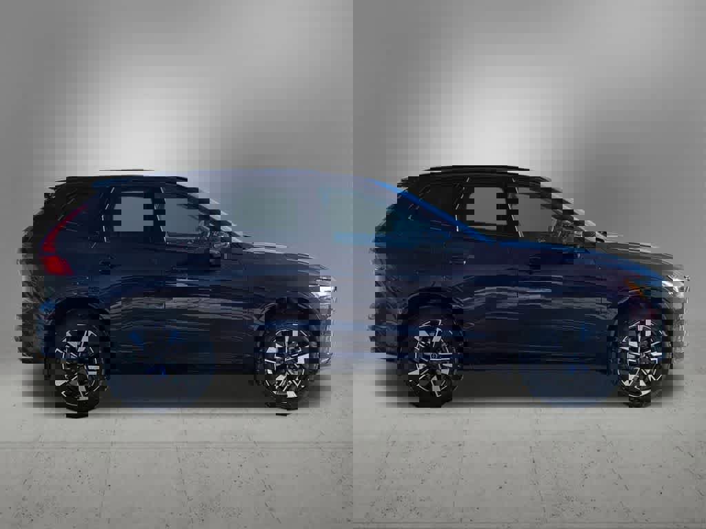 New 2026 Volvo XC60 B5 Plus w/ Protection Package Premier image 7