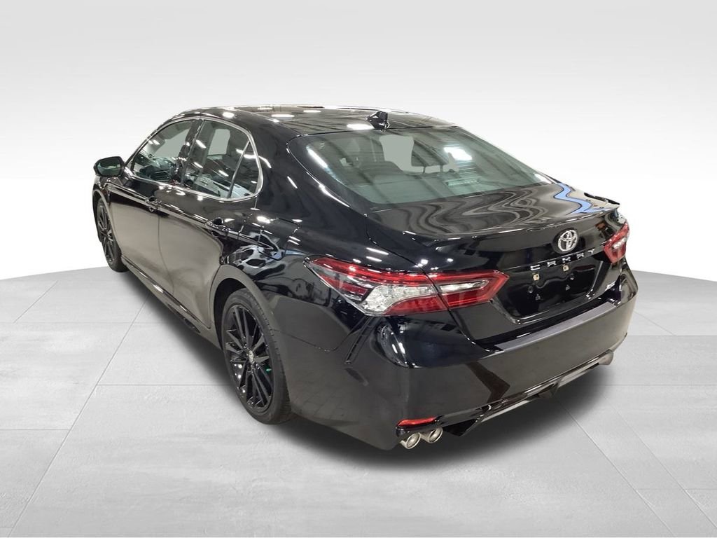 Used 2021 Toyota Camry XSE image 7