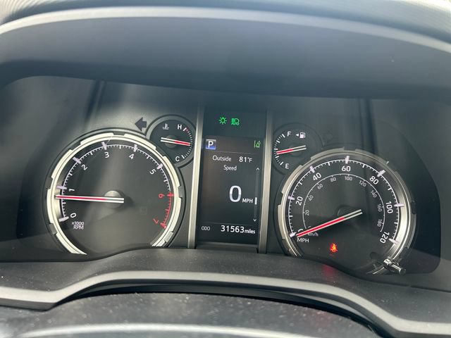 Used 2024 Toyota 4Runner TRD Off-Road Premium AWD/4WD image 15
