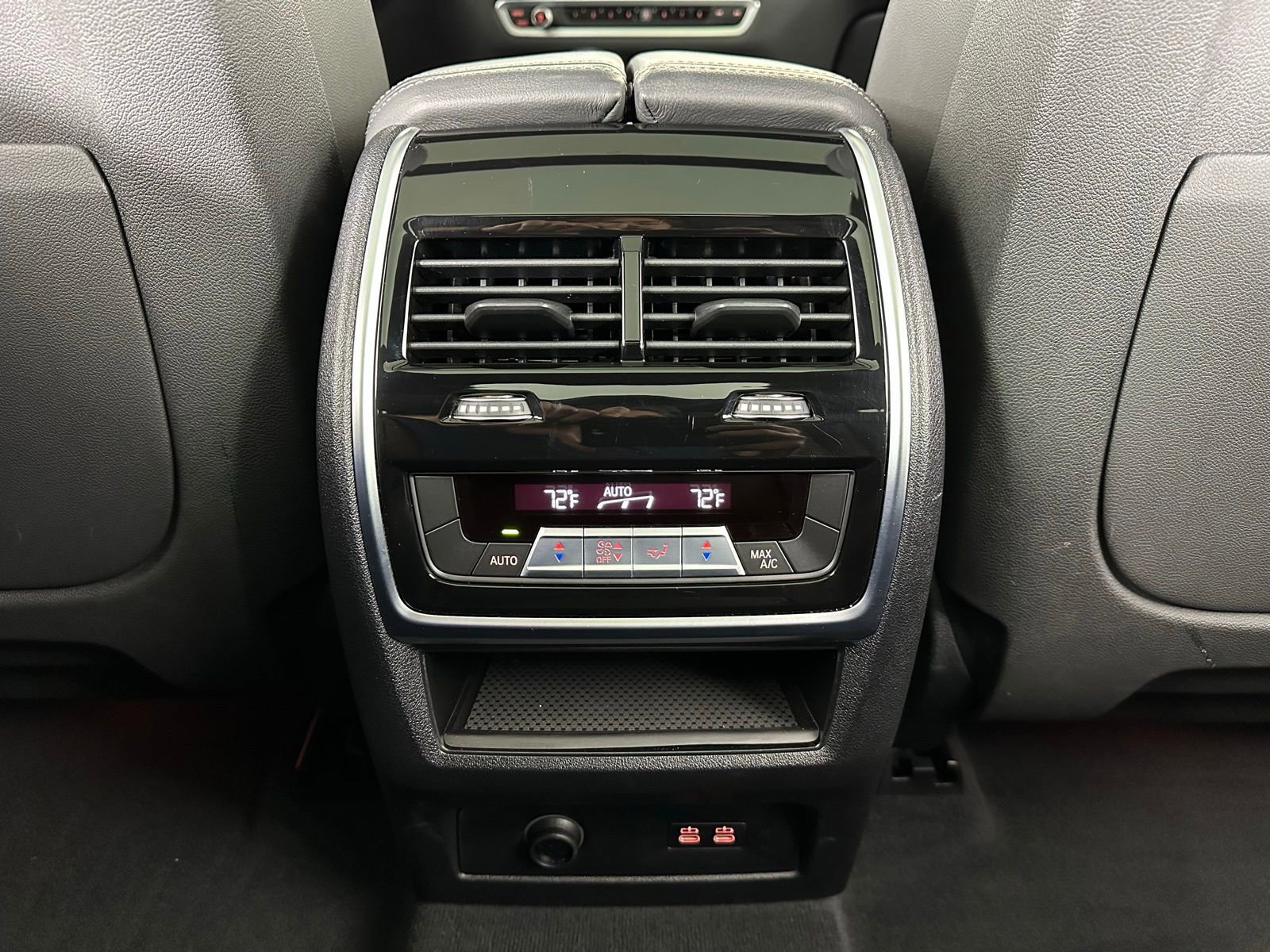 Used 2020 BMW X7 xDrive40i w/ M Sport Package image 39