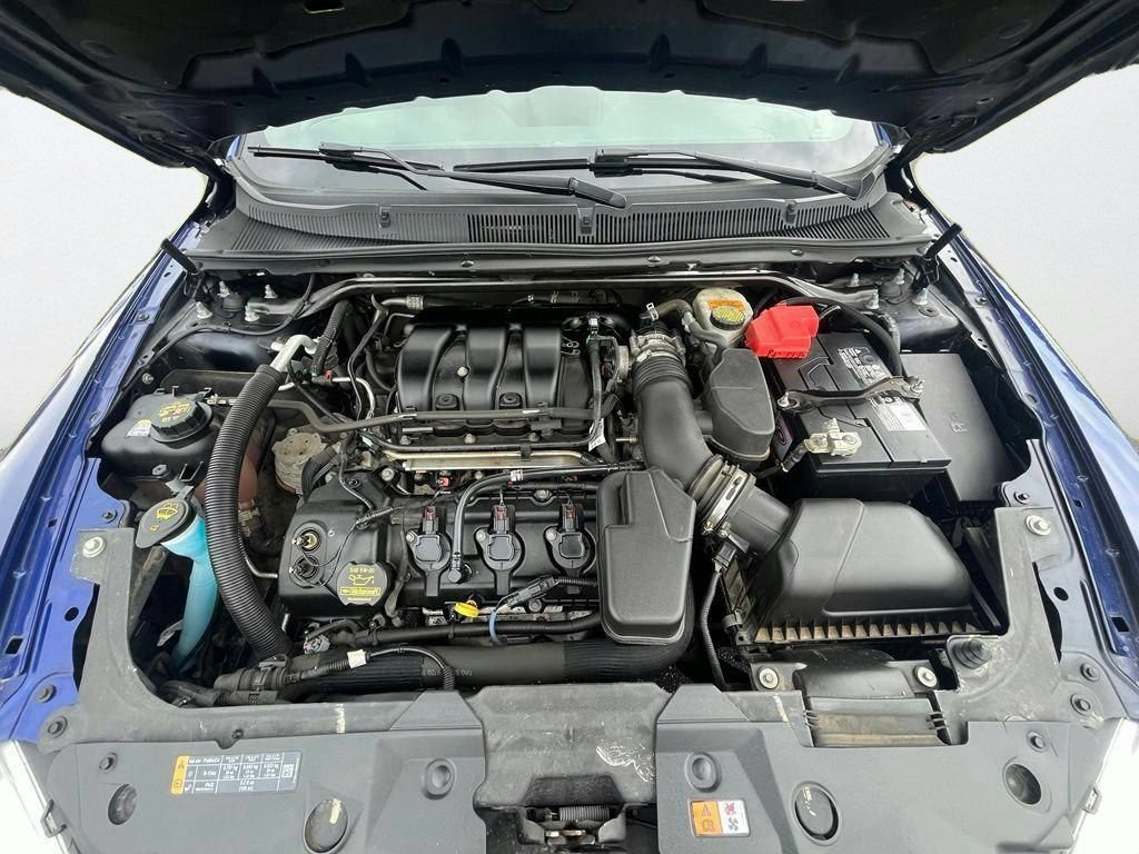 Used 2014 Ford Taurus SEL w/ Equipment Group 201A FWD image 29