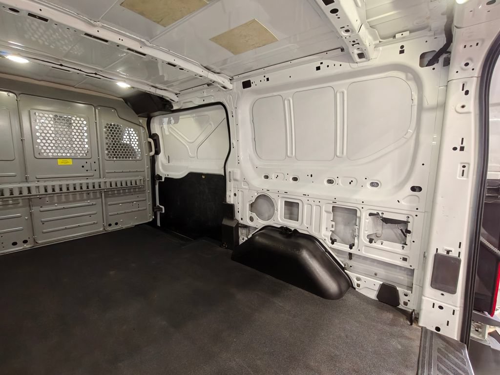 Used 2017 Ford Transit 150 130 Low Roof RWD image 37