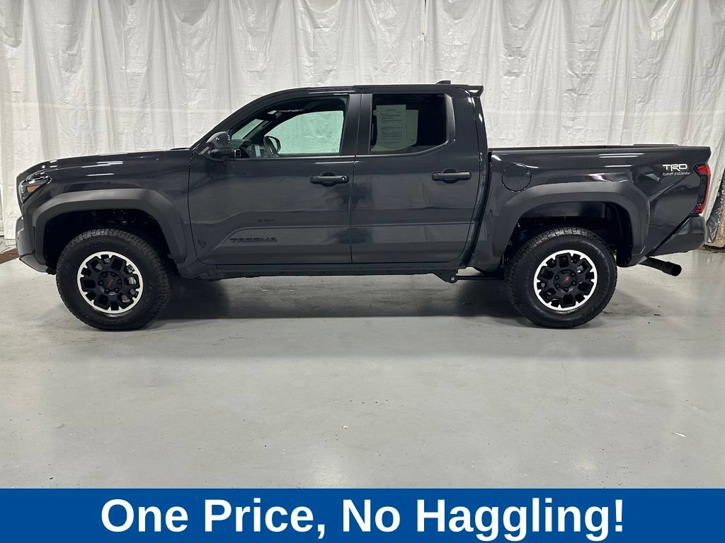 Used 2026 Toyota Tacoma TRD Off-Road AWD/4WD image 4