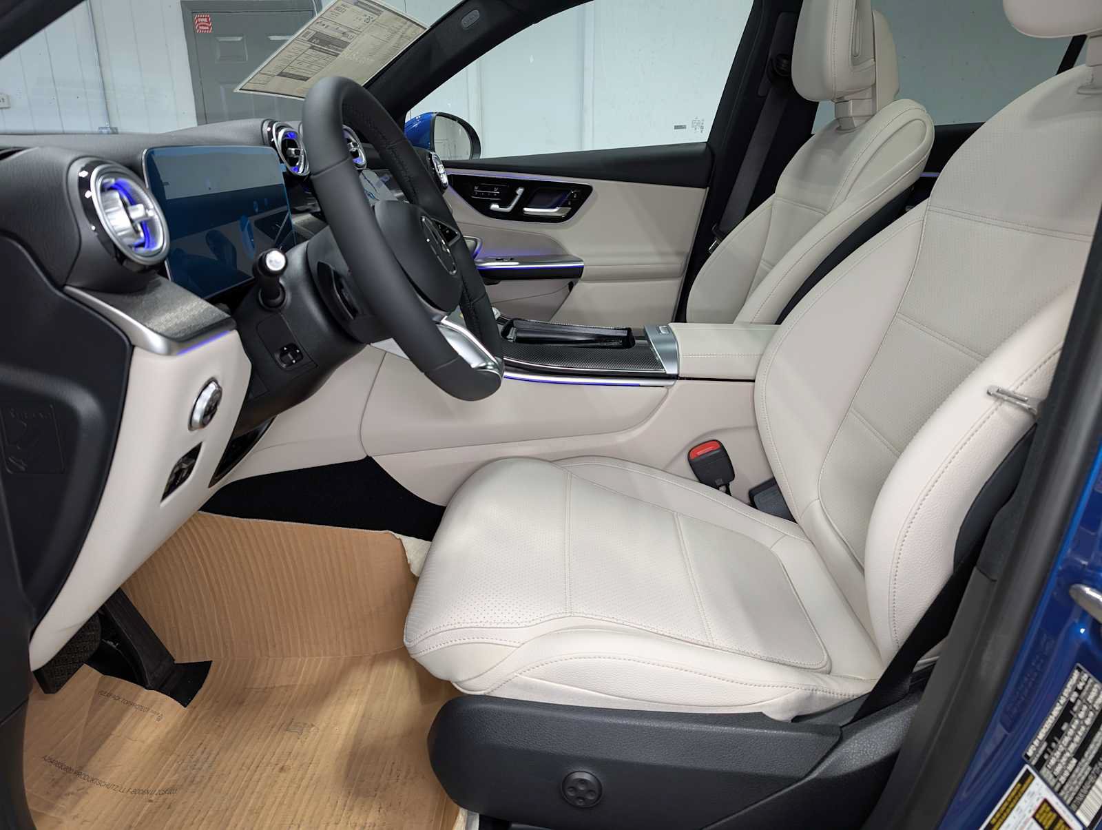 New 2026 Mercedes-Benz GLC 300 4MATIC image 4
