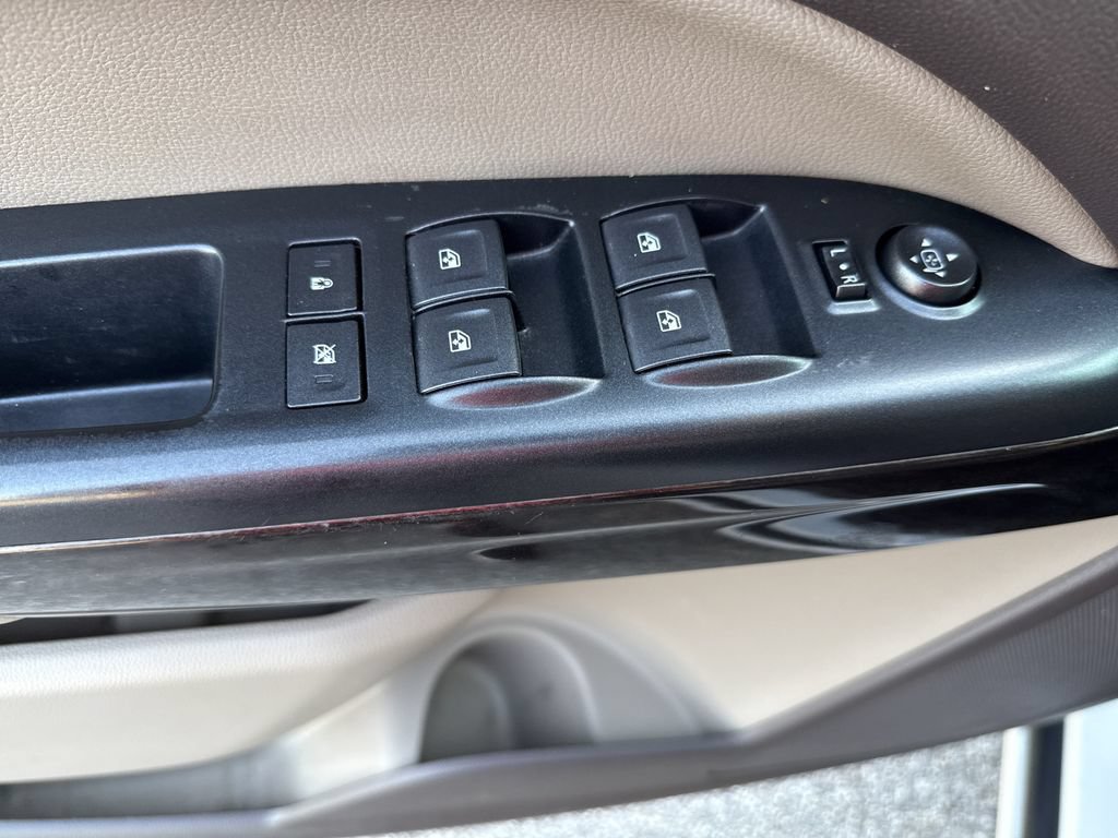 Used 2017 GMC Canyon SLT w/ Trailering Package AWD/4WD image 11