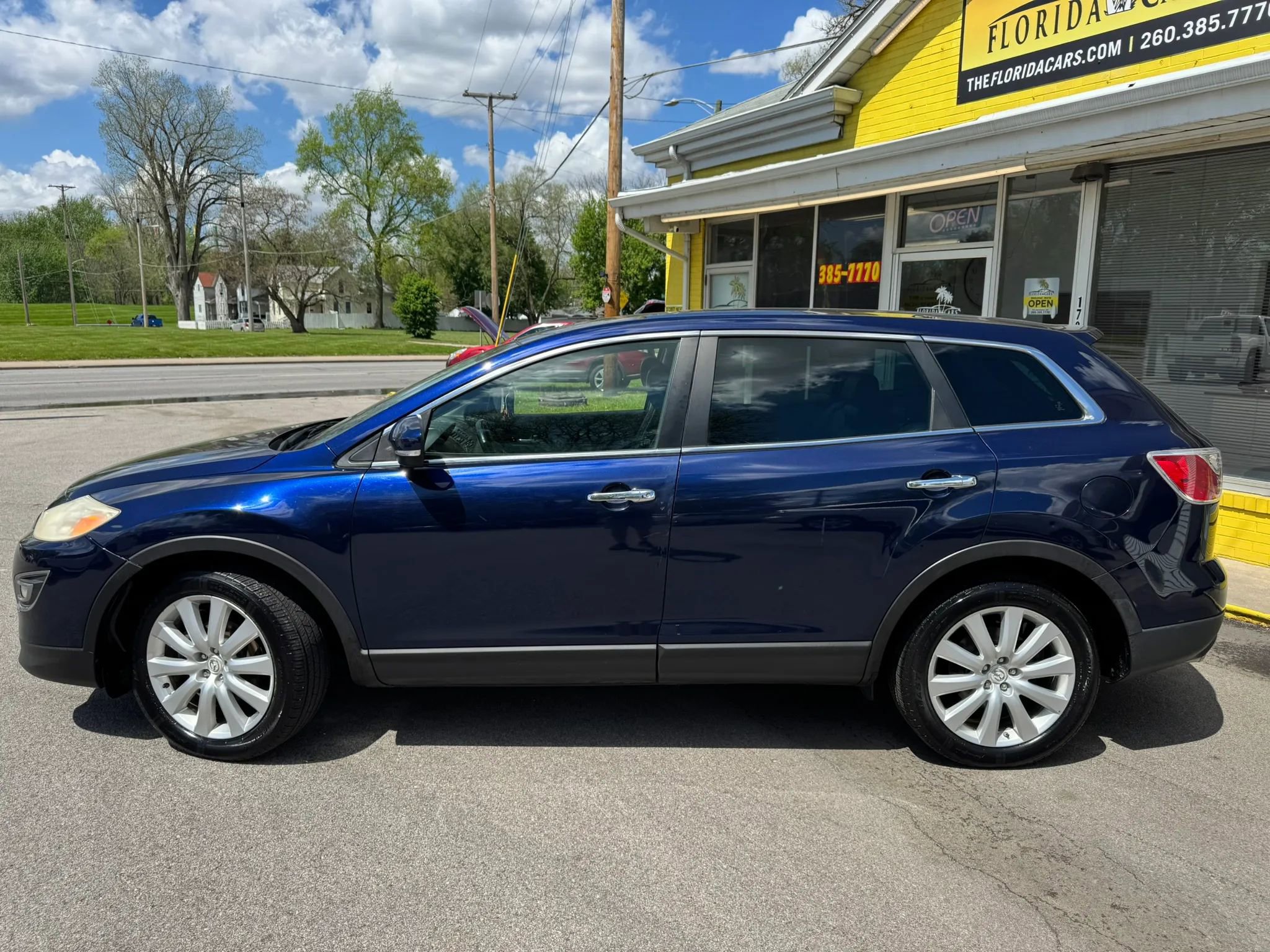 Used 2010 MAZDA CX-9 Grand Touring w/ Moonroof & Bose Audio Pkg image 3