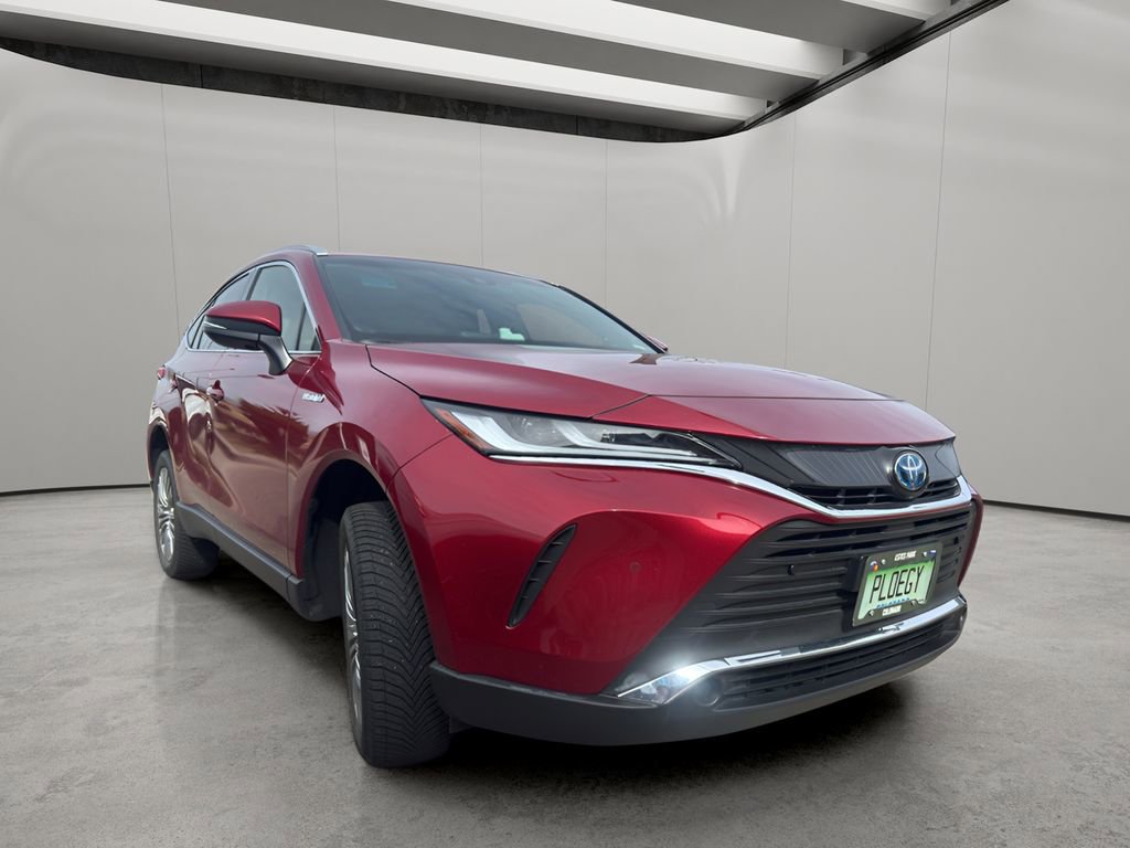 Used 2021 Toyota Venza XLE w/ Softex Package image 4