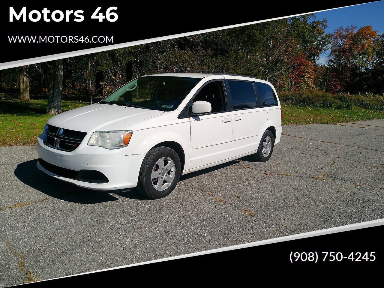 Used 2012 Dodge Grand Caravan SXT w/ Entertainment Group 1