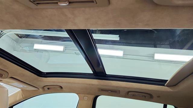 Used 2024 Cadillac XT6 Sport w/ Platinum Package image 12