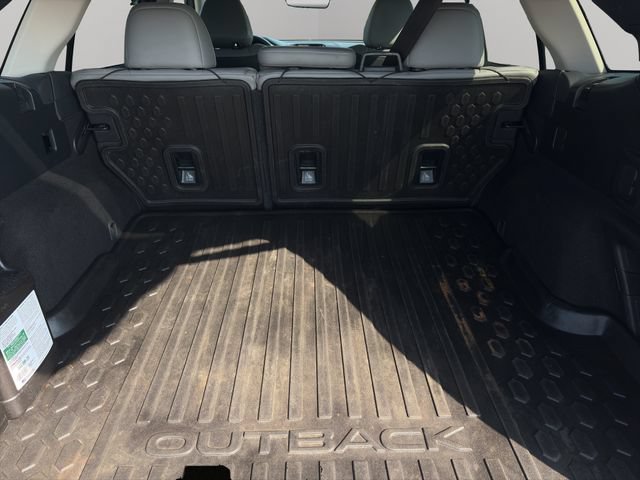 Used 2022 Subaru Outback Limited XT AWD/4WD image 19