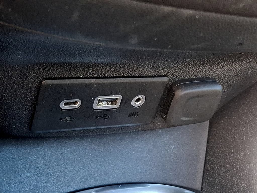Used 2025 Chevrolet Malibu LT FWD image 24