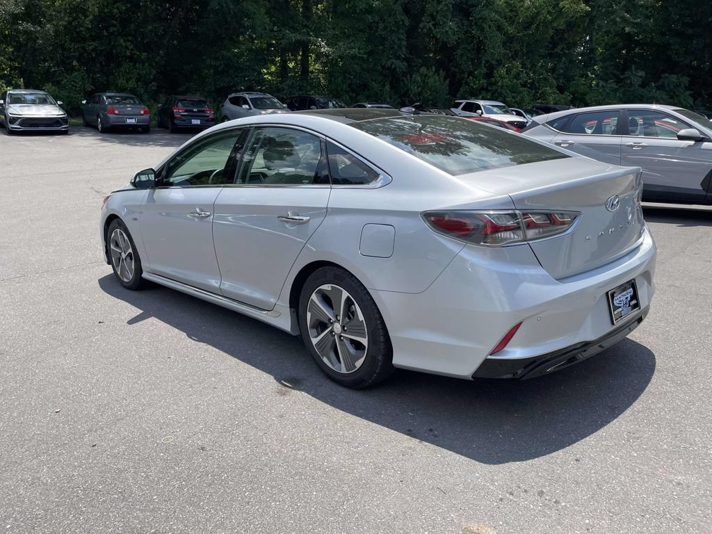 Used 2019 Hyundai Sonata Limited w/ Ultimate Package 02 FWD image 4