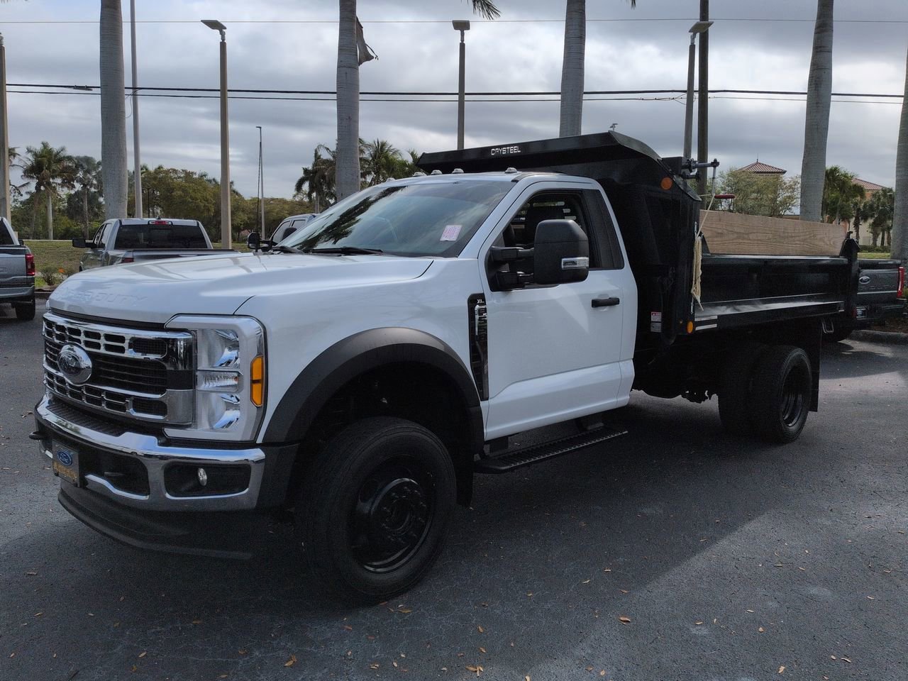Used 2023 Ford F550 4x4 Regular Cab Super Duty image 8