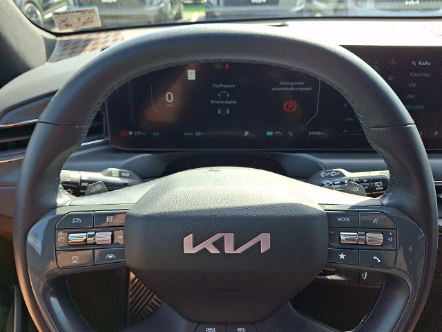 Used 2024 Kia EV9 GT-Line AWD/4WD image 21