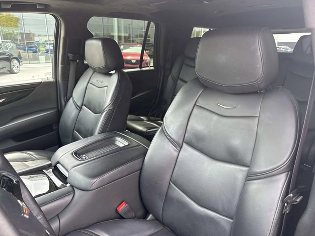 Used 2020 Cadillac Escalade Platinum AWD/4WD image 22