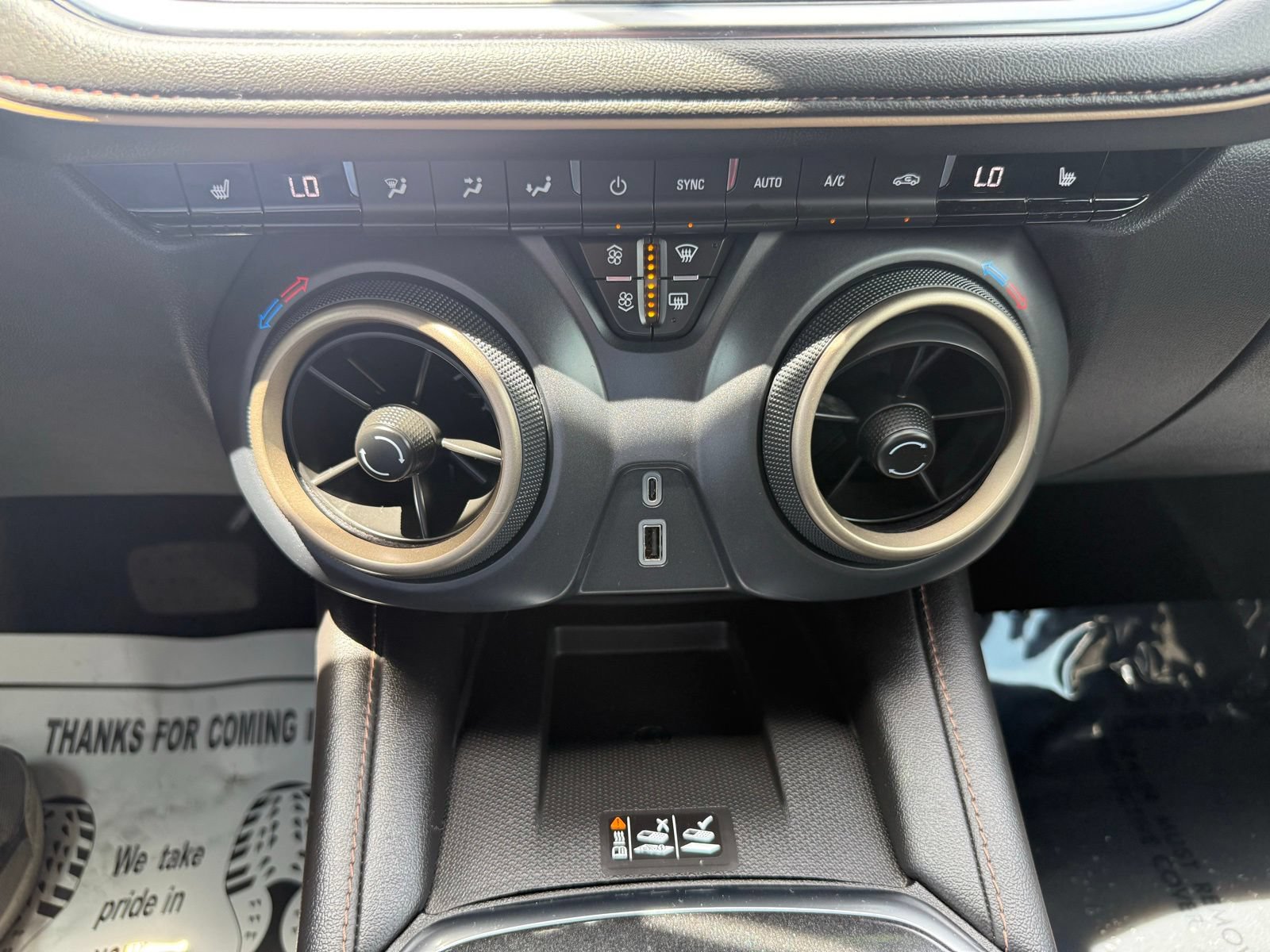 Used 2024 Chevrolet Blazer Premier w/ Driver Confidence II Package FWD image 27