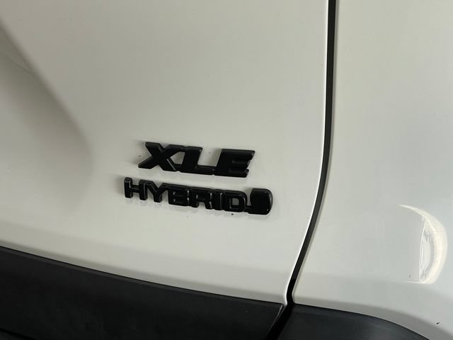 Used 2019 Toyota RAV4 XLE AWD/4WD image 40
