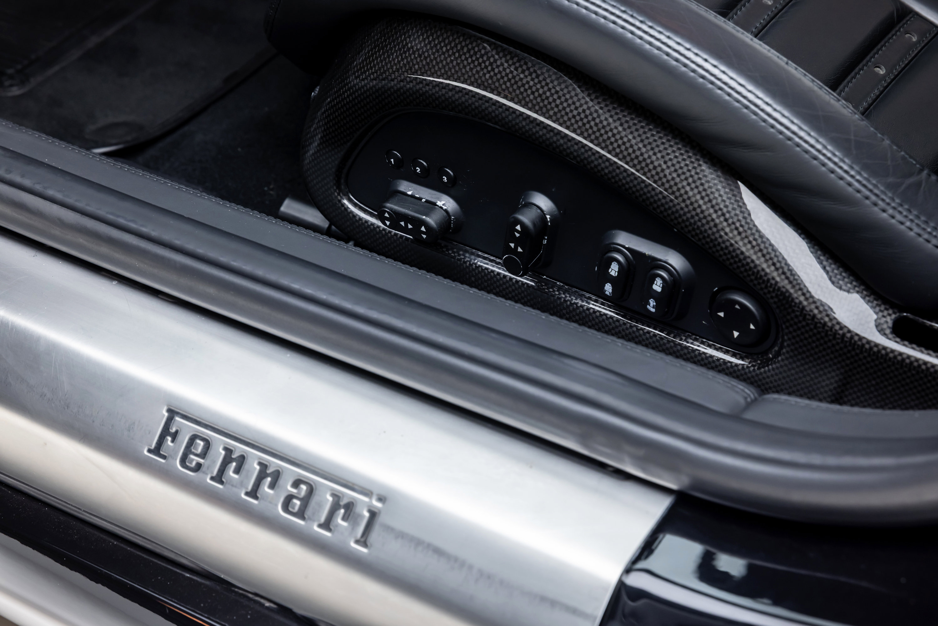 Used 2007 Ferrari 599 GTB Fiorano RWD image 35
