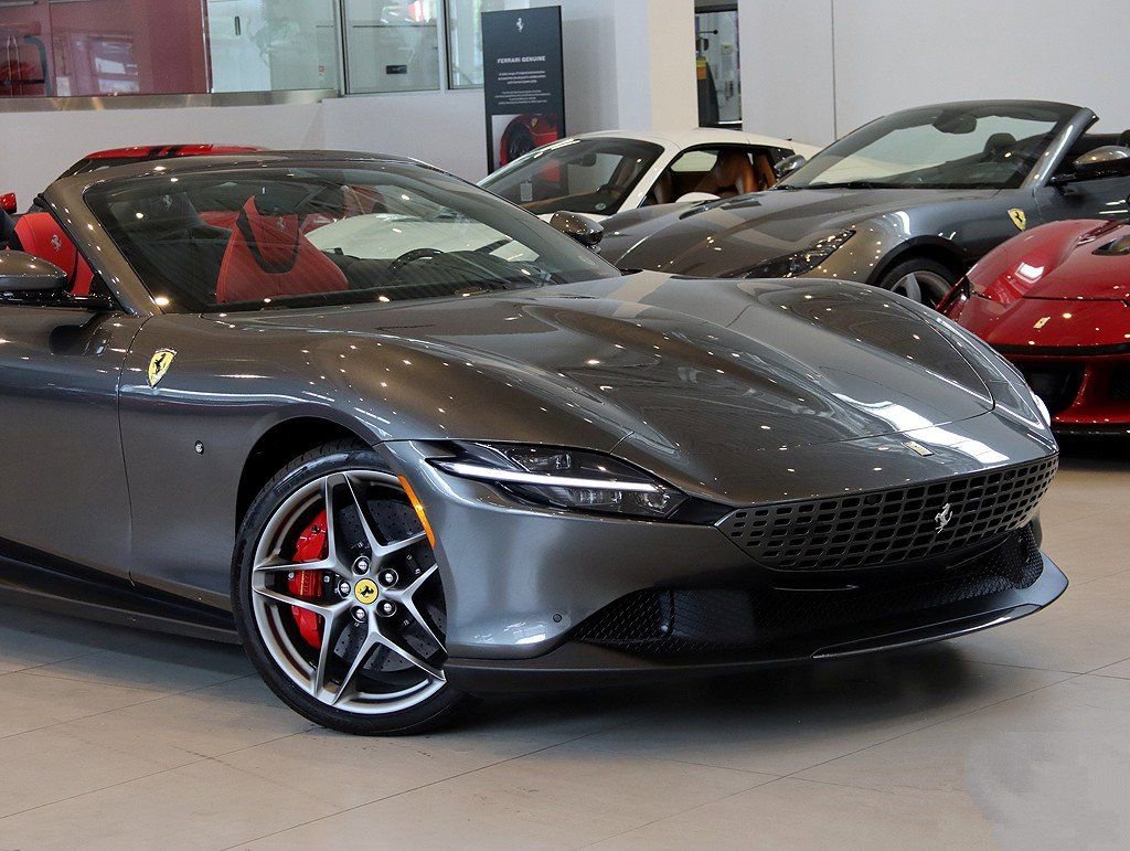Certified 2024 Ferrari Roma Spider image 8