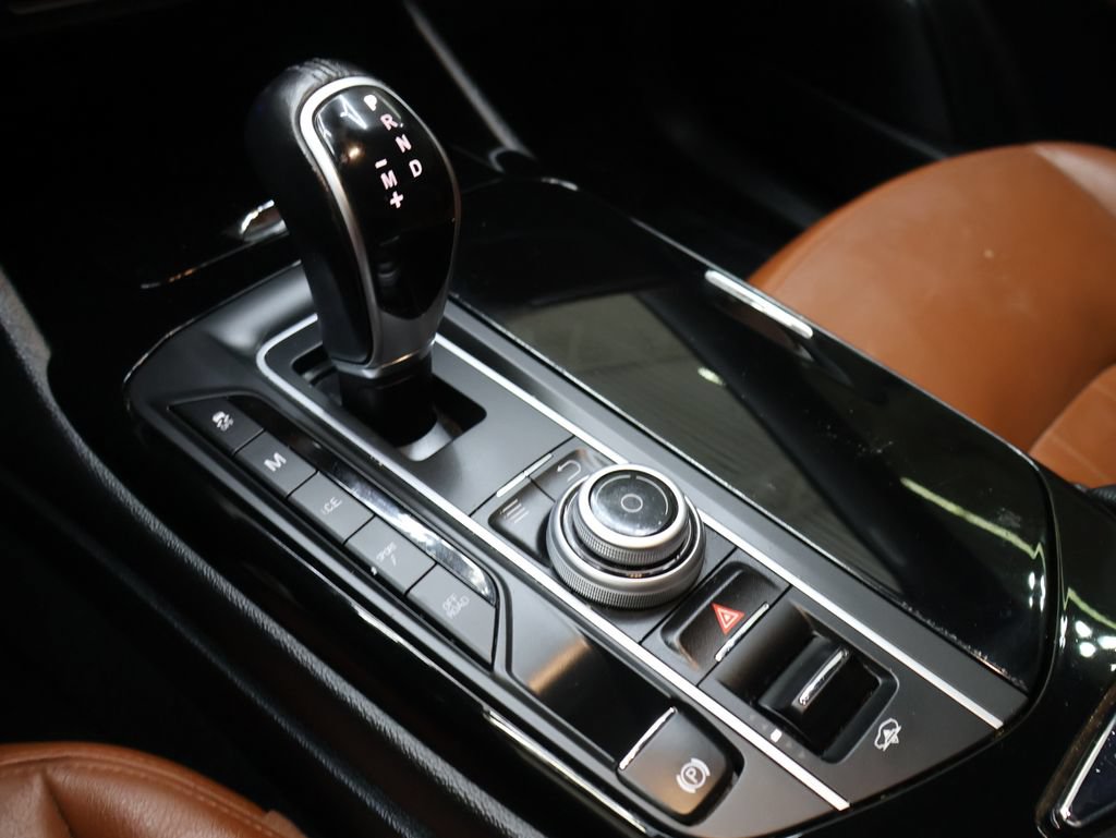 Used 2018 Maserati Levante AWD/4WD image 23
