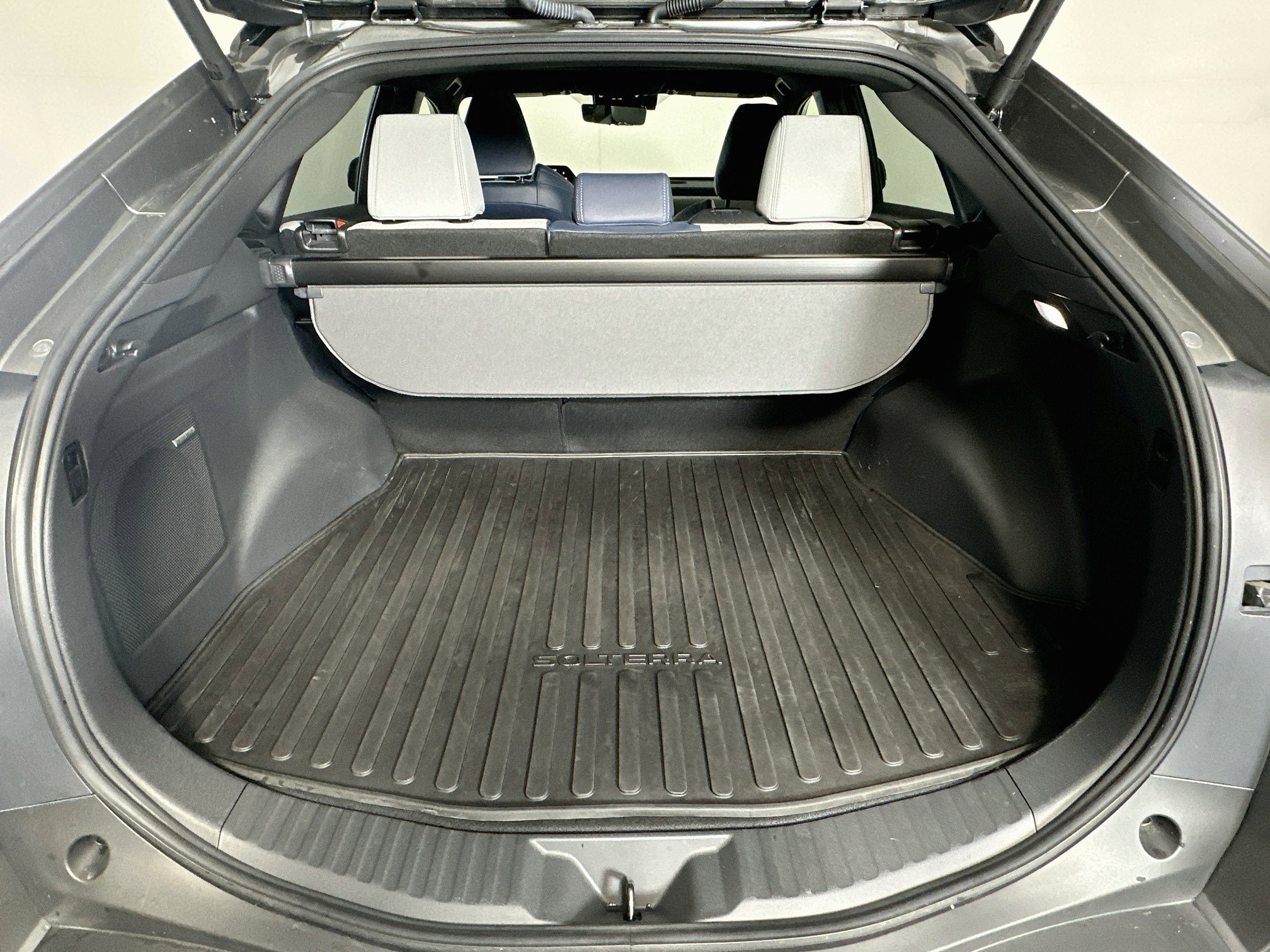 Used 2023 Subaru Solterra AWD image 31