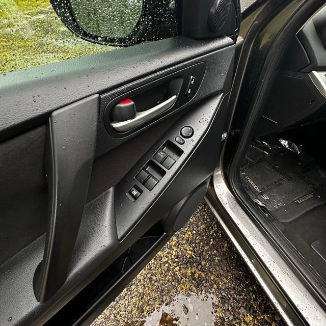 Used 2012 MAZDA MAZDA3 i Touring image 8