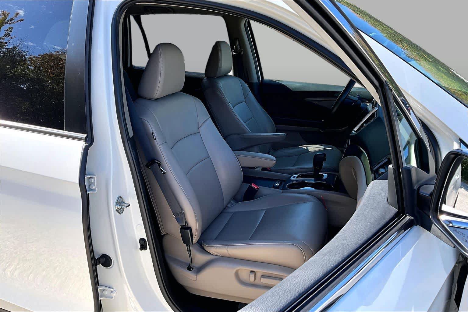 Used 2017 Honda Pilot EX-L image 8