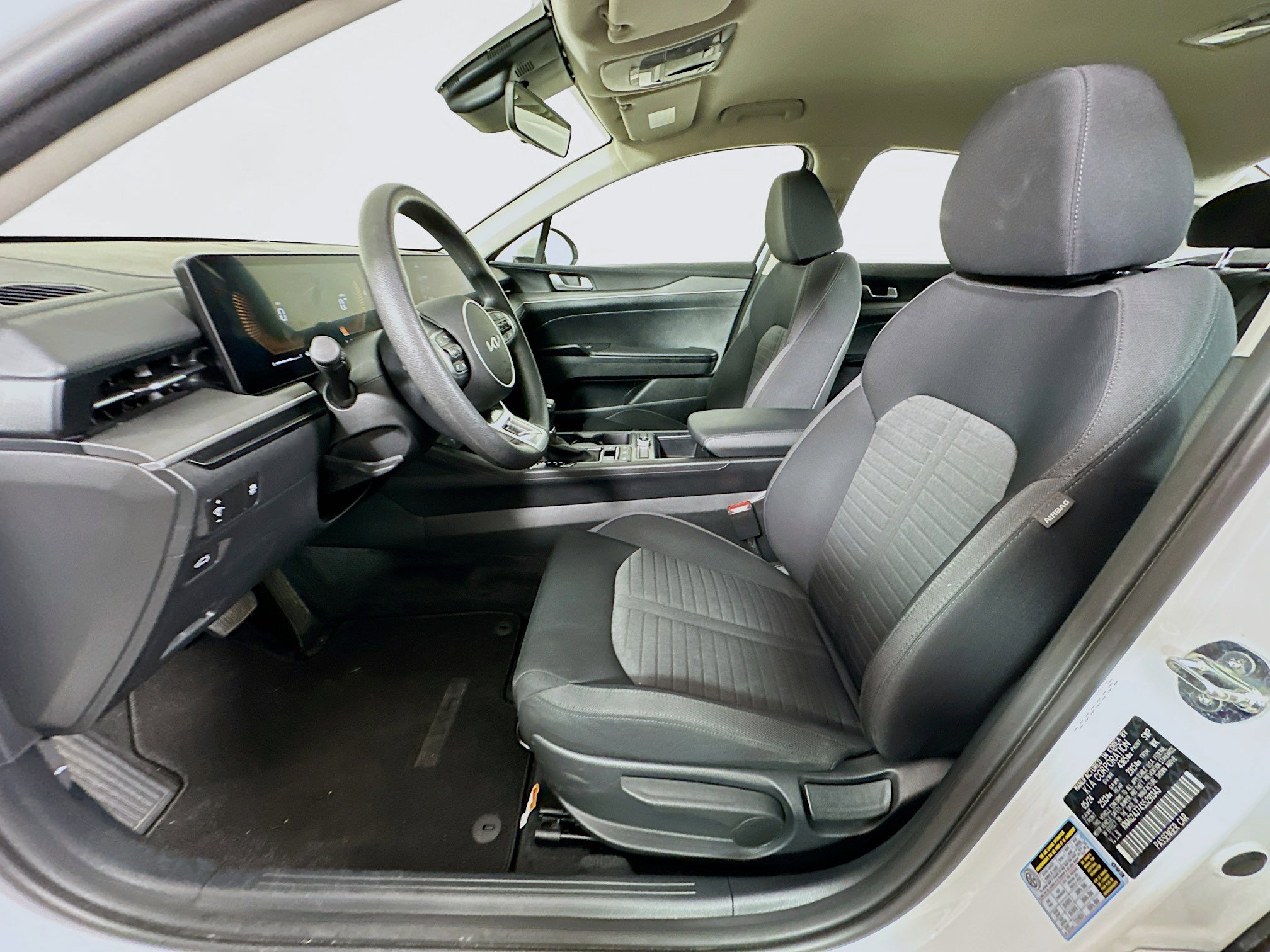 Used 2025 Kia K5 LXS FWD image 13