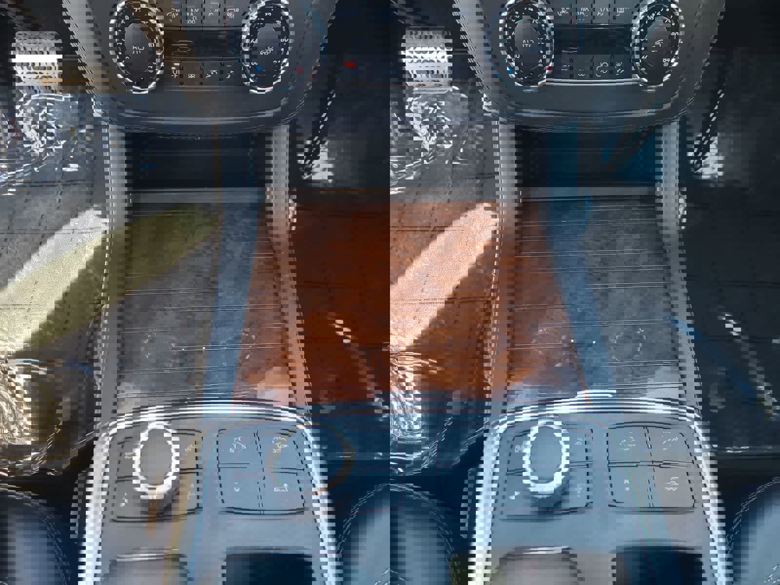 Used 2013 Mercedes-Benz ML 63 AMG 4MATIC image 25