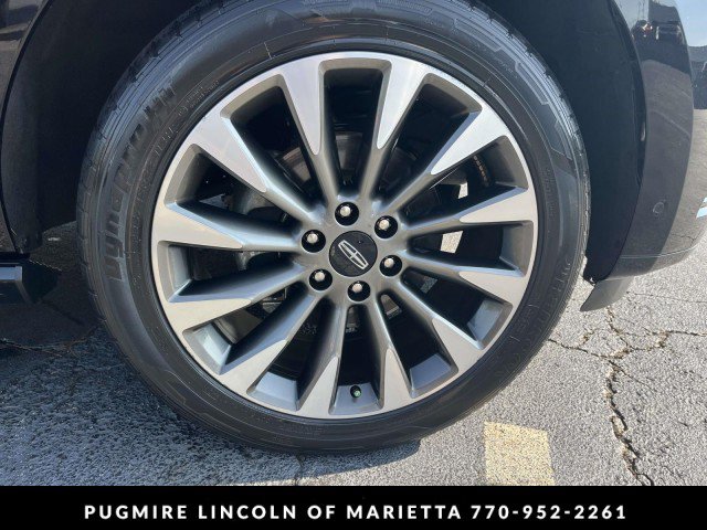 Used 2021 Lincoln Navigator Reserve w/ Luxury Package AWD/4WD image 9