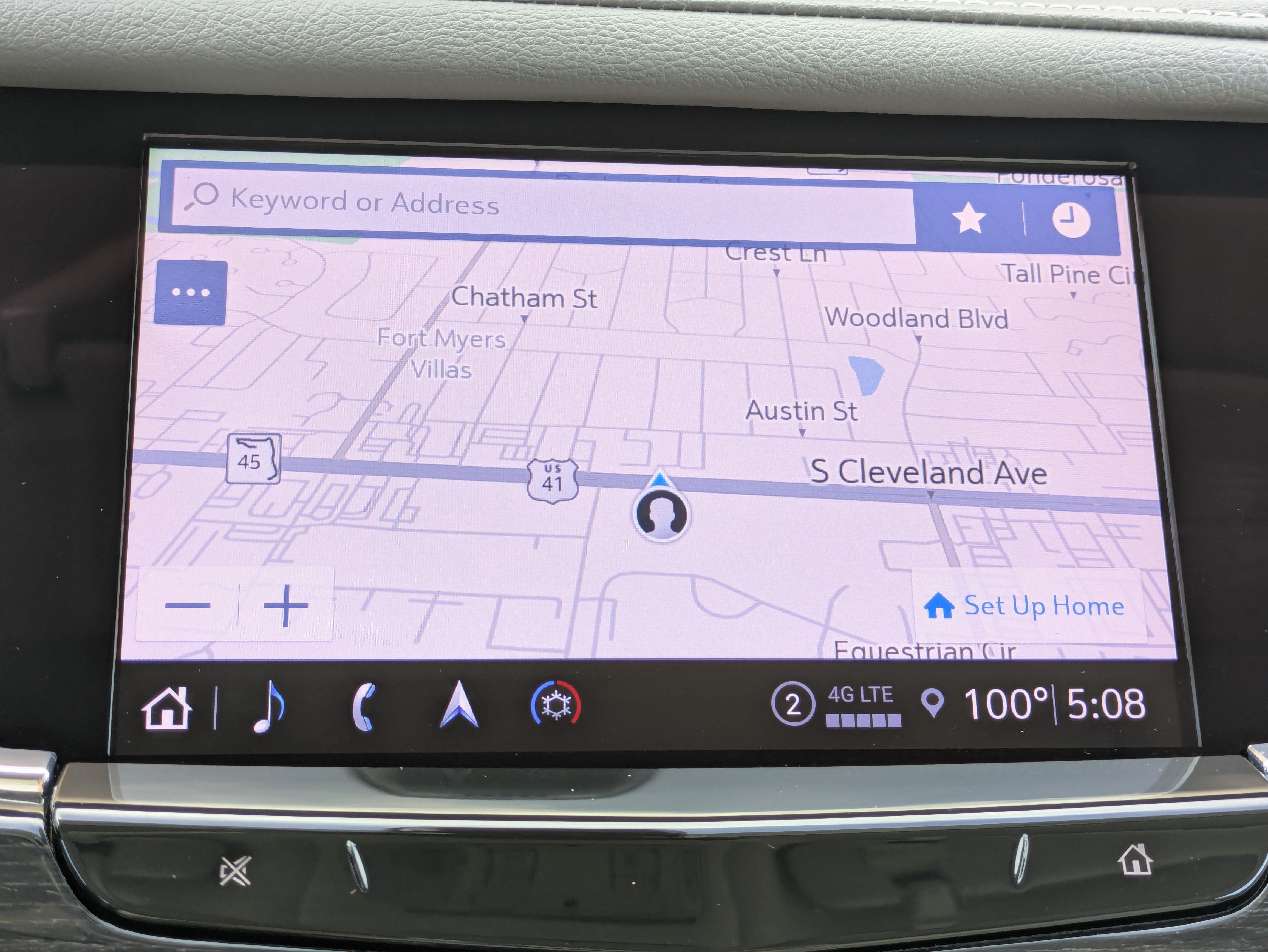 Certified 2025 Cadillac XT6 Premium Luxury w/ Technology Package AWD/4WD image 28