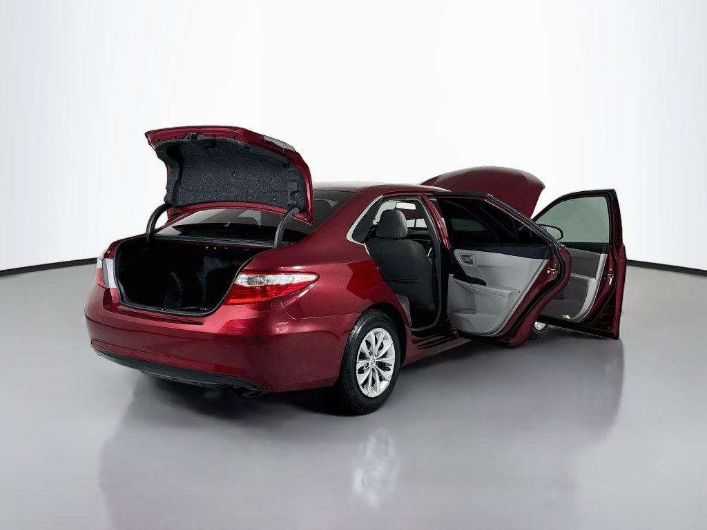 Used 2017 Toyota Camry LE FWD image 20