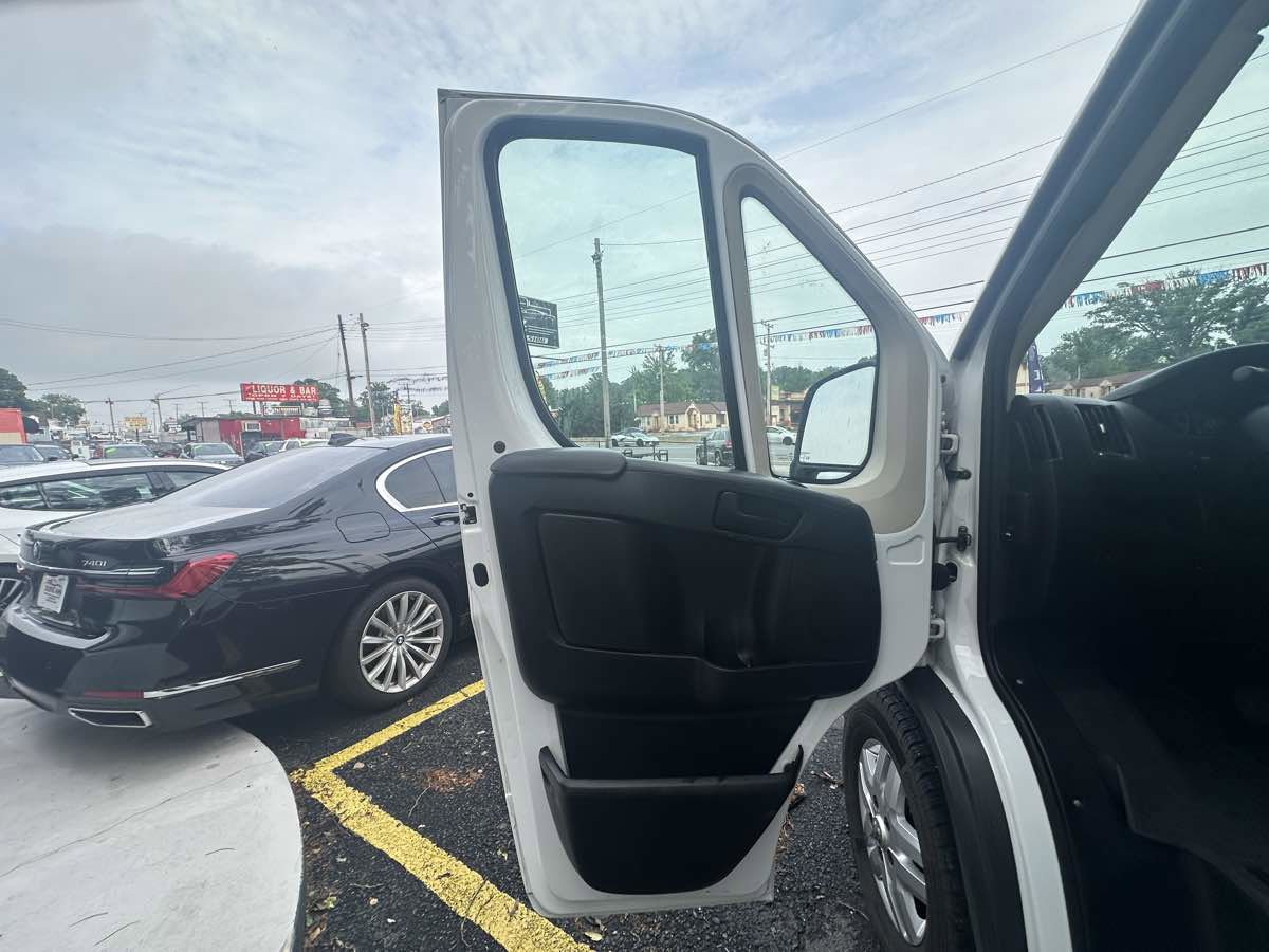 Used 2014 RAM ProMaster 3500 w/ Premium Appearance Group FWD image 13