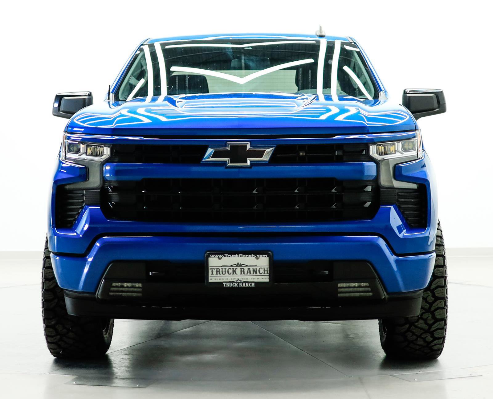 Used 2022 Chevrolet Silverado 1500 RST image 2