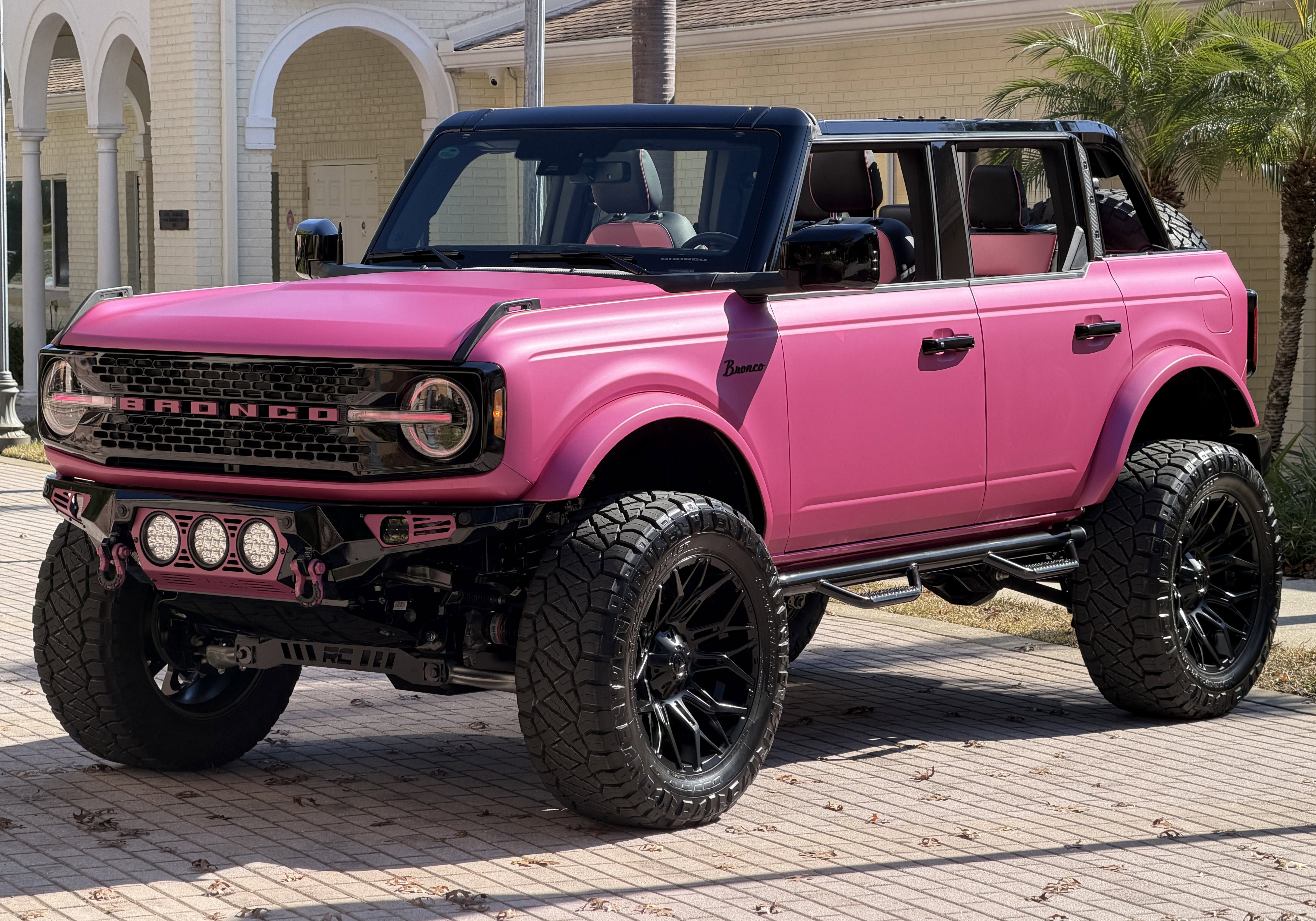 Used 2025 Ford Bronco Outer Banks AWD/4WD image 36