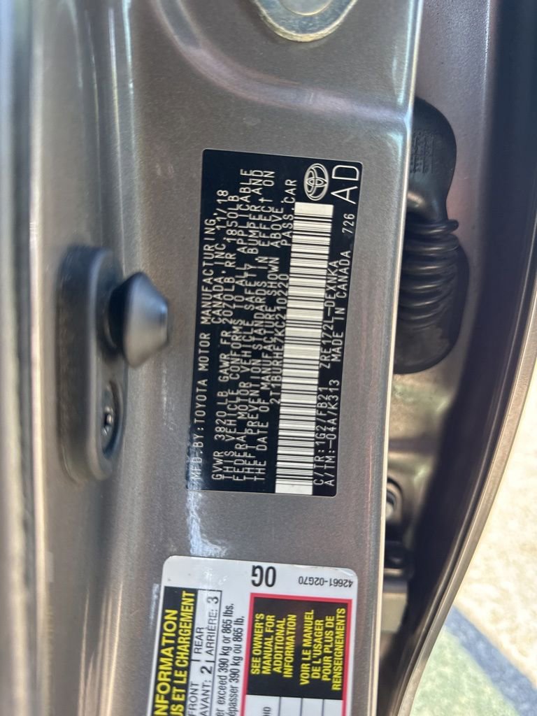 Used 2019 Toyota Corolla LE image 29