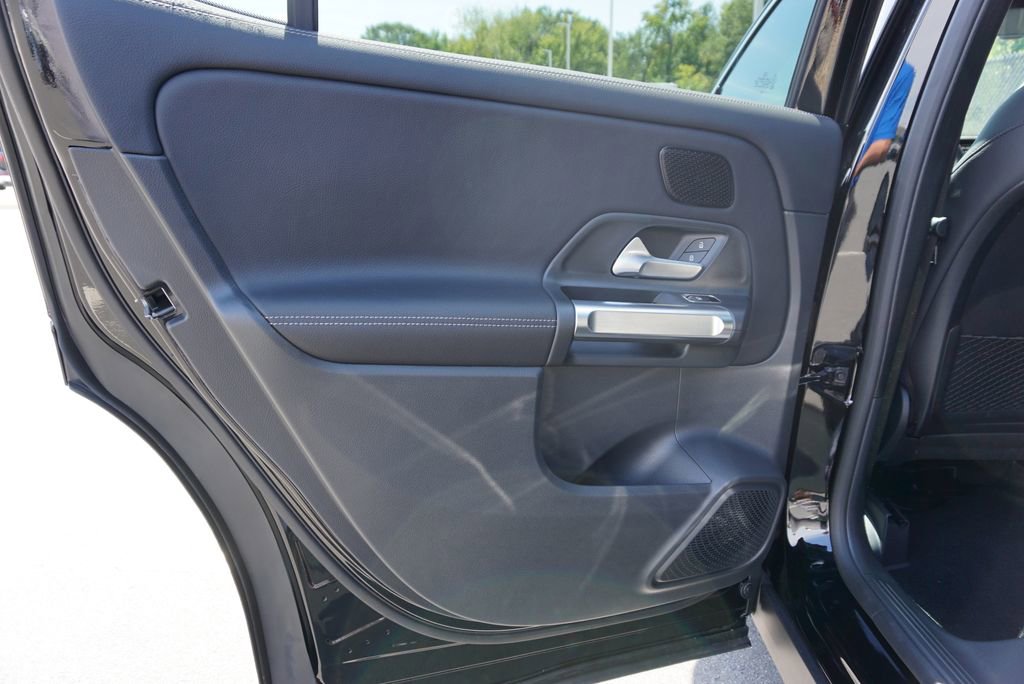 New 2025 Mercedes-Benz GLB 250 4MATIC image 44