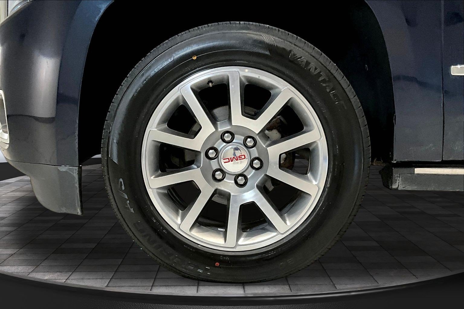 Used 2020 GMC Yukon Denali w/ Open Road Package AWD/4WD image 33