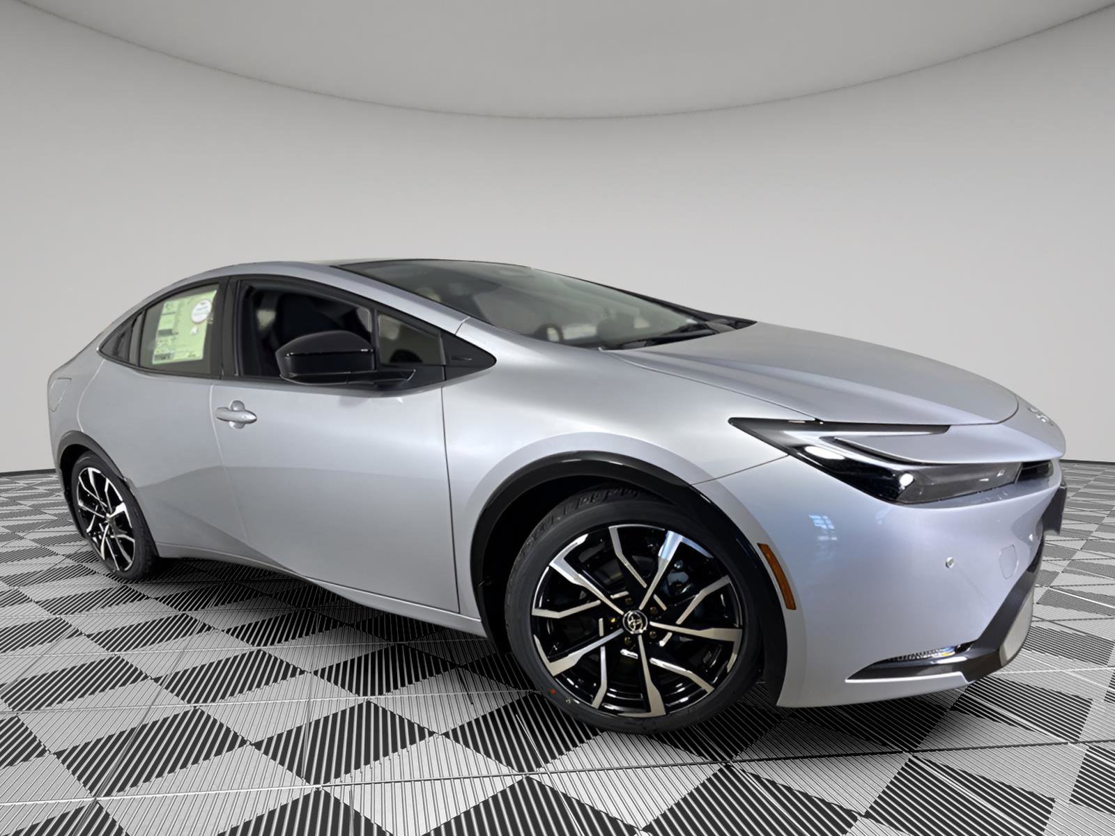 New 2026 Toyota Prius Plug-In Hybrid image 1