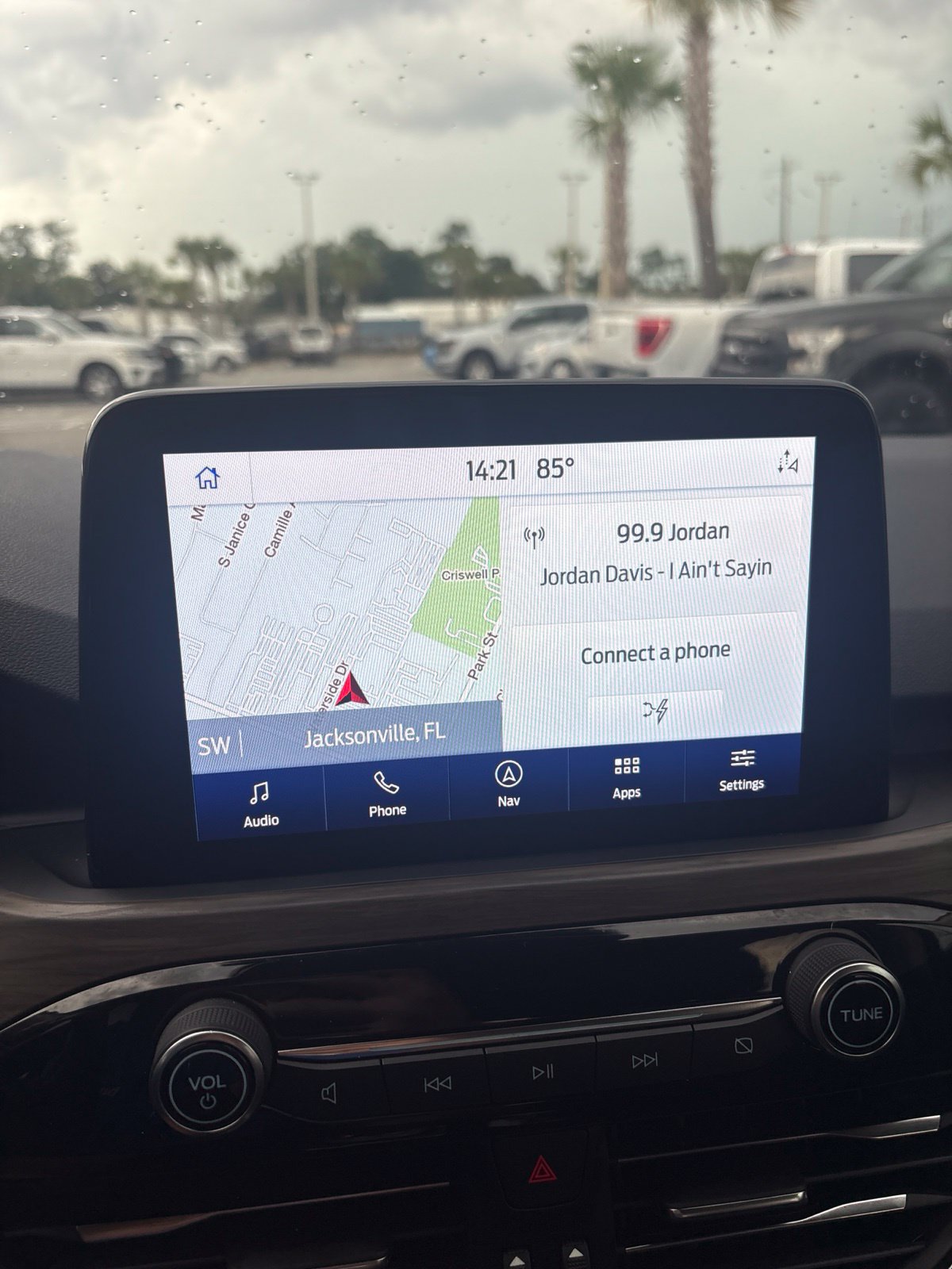 Used 2020 Ford Escape Titanium FWD image 29