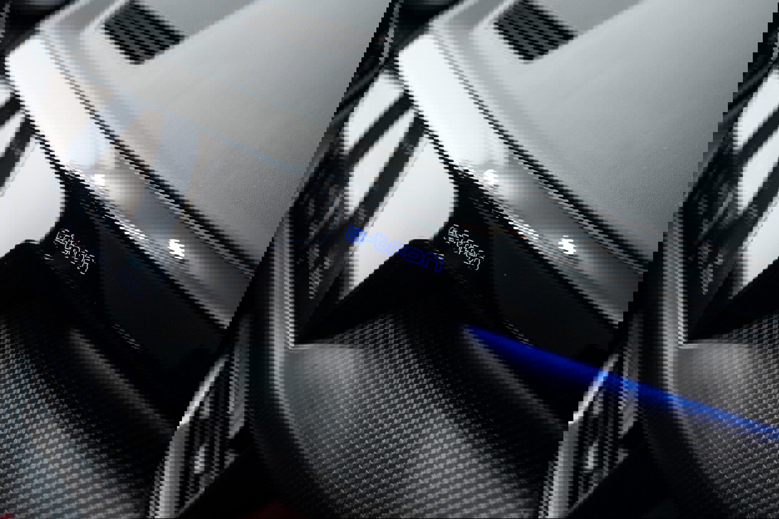 Certified 2022 Audi e-tron GT Prestige AWD/4WD image 18