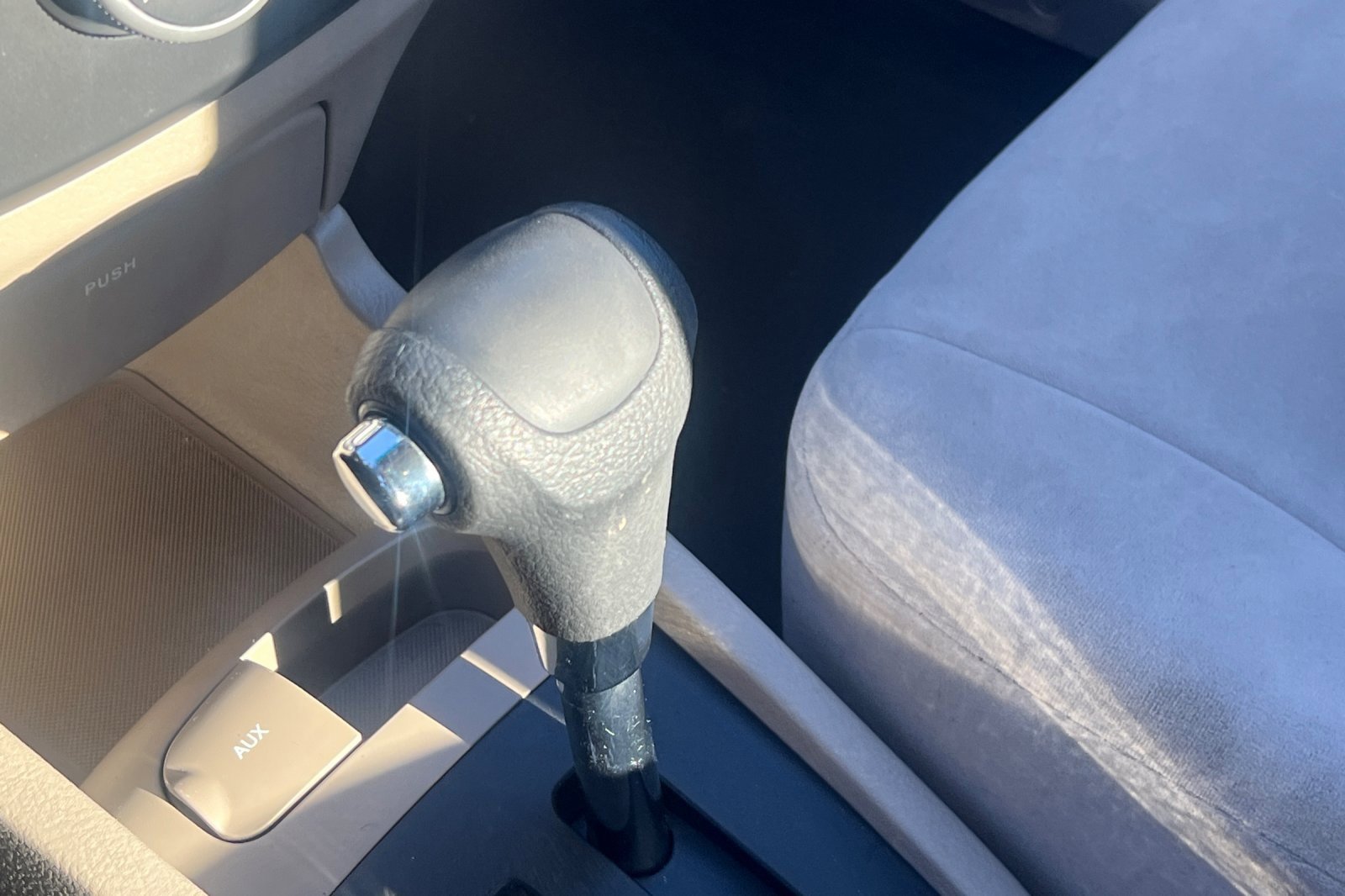 Used 2007 Kia Spectra EX image 16