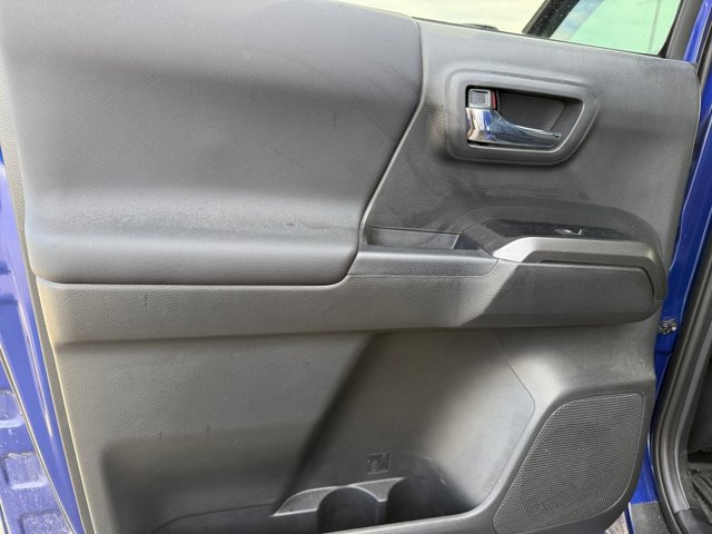 Used 2023 Toyota Tacoma TRD Off-Road image 19