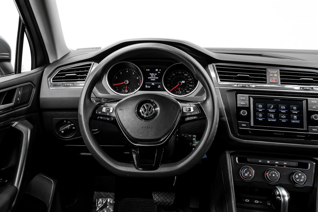 Used 2021 Volkswagen Tiguan S image 24
