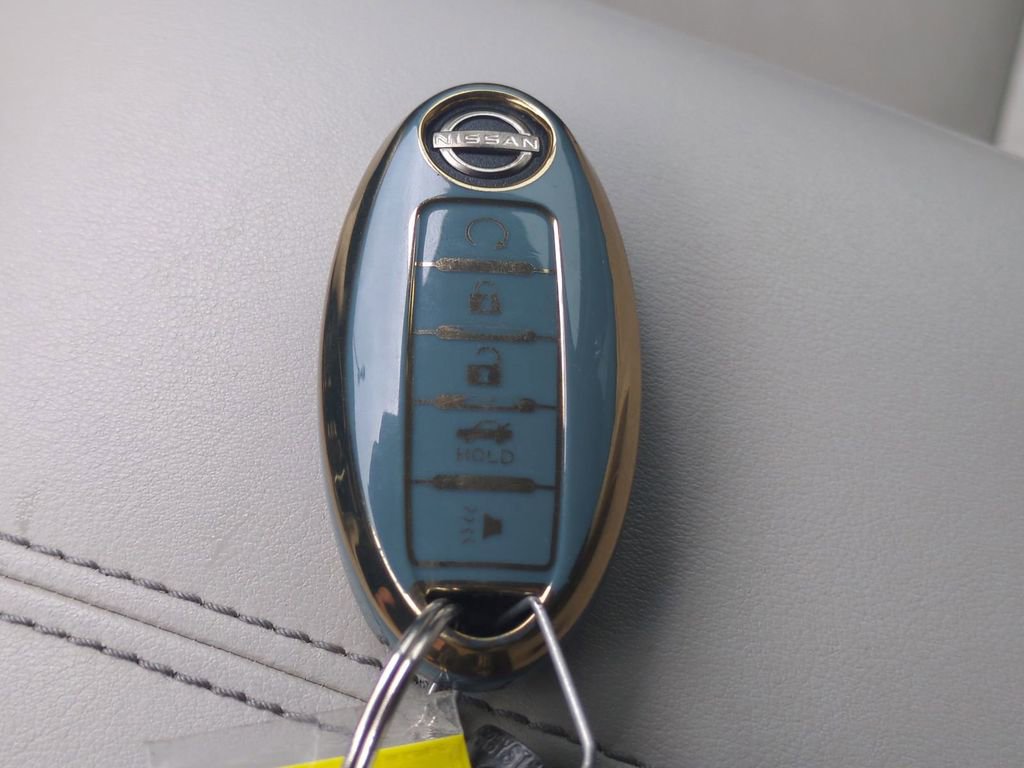 Used 2022 Nissan Pathfinder SL w/ Lighting Package (N92) AWD/4WD image 28